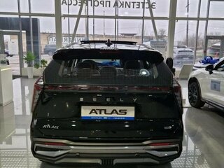 2026 Geely Atlas II, чёрный, 4229990 рублей, вид 2