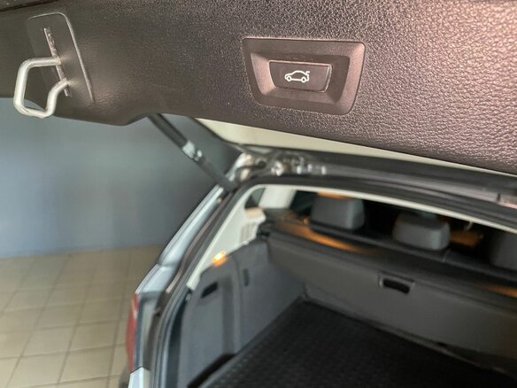 2014 BMW X3 20i xDrive II (F25), серый, 1695000 рублей - вид 15