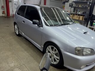1997 Toyota Starlet V (P90), серебристый, 500000 рублей, вид 2