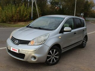 2010 Nissan Note I Рестайлинг, серебристый, 699000 рублей, вид 5