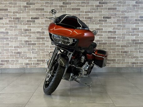 2017 Harley-Davidson CVO Road Glide, оранжевый, 2465000 рублей, вид 2