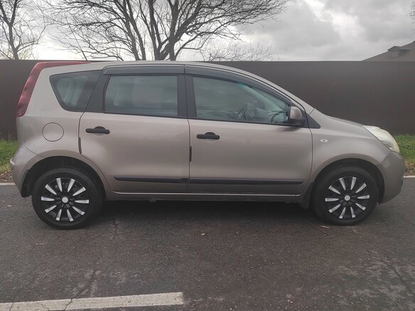 2012 Nissan Note I Рестайлинг, коричневый, 600000 рублей - вид 5