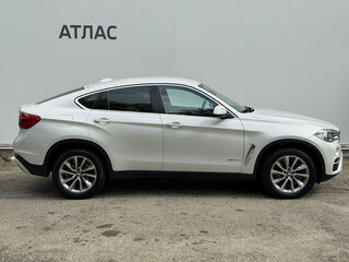 2017 BMW X6 30d II (F16), белый, 5100000 рублей, вид 4
