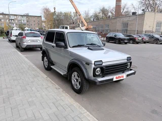 2024 Lada (ВАЗ) Niva Legend I, серебристый, 1030000 рублей, вид 1