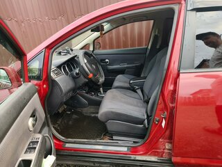 2008 Nissan Tiida I, красный, 650000 рублей, вид 5