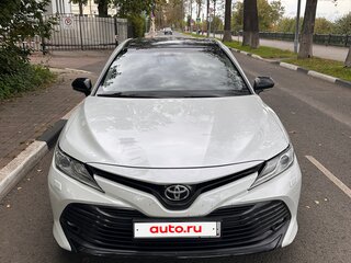 2019 Toyota Camry VIII (XV70), белый, 2500000 рублей, вид 2
