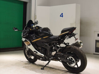 2025 Kawasaki ZX-4, чёрный, 870000 рублей, вид 5