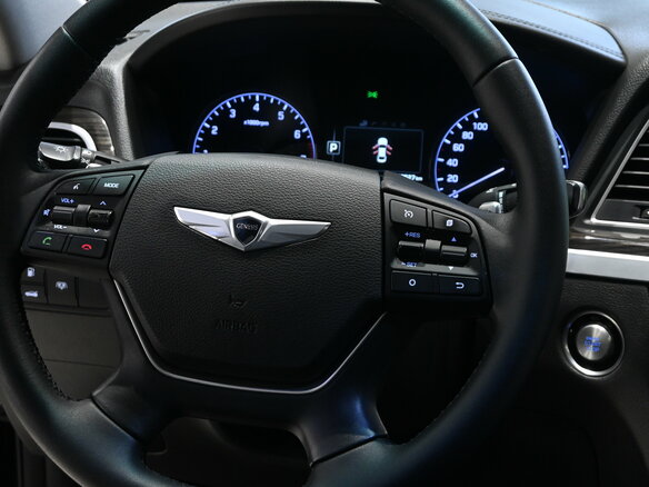 2016 Hyundai Genesis II, чёрный, 1800000 рублей - вид 11