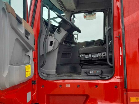 2023 Dongfeng GX, красный, 5600000 рублей - вид 4