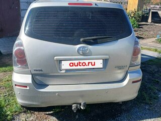 2006 Toyota Corolla Verso I Рестайлинг, серебристый, 700000 рублей, вид 2