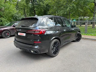 2021 BMW X5 40d IV (G05/G18), чёрный, 7900000 рублей, вид 3