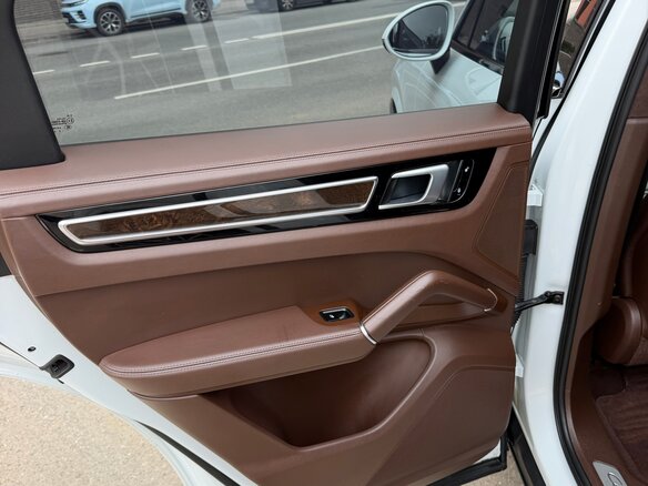 2018 Porsche Cayenne III, белый - вид 14