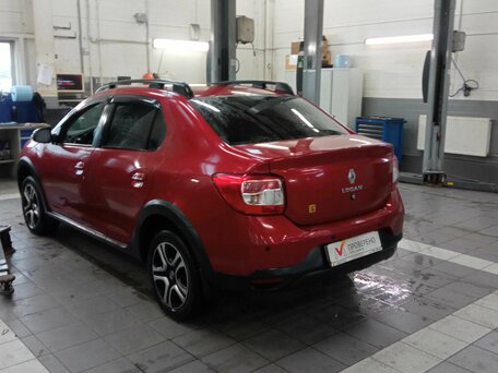 2020 Renault Logan Stepway II Рестайлинг, красный, 1049000 рублей, вид 4