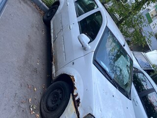 2011 Renault Logan I Рестайлинг, белый, 105000 рублей, вид 4
