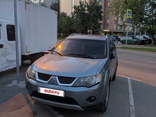 2007 Mitsubishi Outlander II, серый, 830000 рублей, вид 3