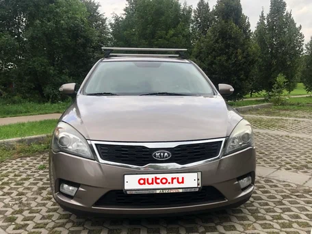 2011 Kia Ceed I Рестайлинг, бежевый, 750000 рублей, вид 3