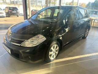 2011 Nissan Tiida I Рестайлинг, чёрный, 549000 рублей, вид 1