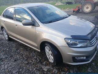 2016 Volkswagen Polo V Рестайлинг, бежевый, 1050000 рублей, вид 1