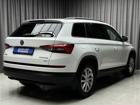 2018 Skoda Kodiaq I, белый, 2469000 рублей, вид 4
