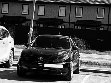 2004 Alfa Romeo 147 I, чёрный, 465000 рублей, вид 3