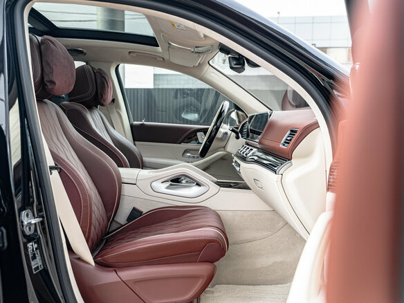 2025 Mercedes-Benz Maybach GLS 600 I Рестайлинг, чёрный, 33690000 рублей - вид 38