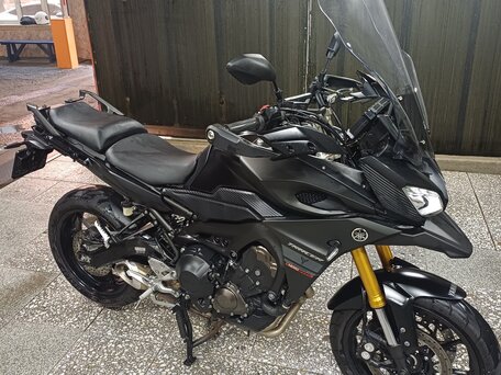2017 Yamaha MT-09 Tracer (FJ-09), чёрный, 800000 рублей, вид 1