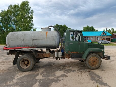 1992 ГАЗ 3308, зелёный, 350000 рублей, вид 3