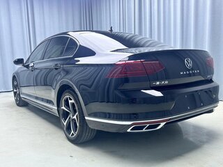 2023 Volkswagen Magotan B8 Рестайлинг, чёрный, 1430000 рублей, вид 5