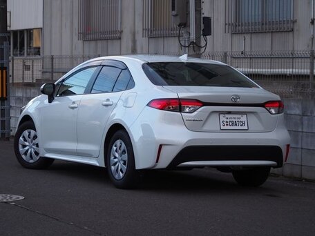 2022 Toyota Corolla XII (E210), белый, 1235555 рублей, вид 2