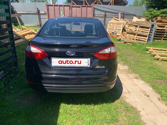 2016 Ford Fiesta Mk6 Рестайлинг, чёрный - вид 3