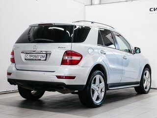 2010 Mercedes-Benz M-Класс 350 II (W164) Рестайлинг, серебристый, 1299000 рублей, вид 3