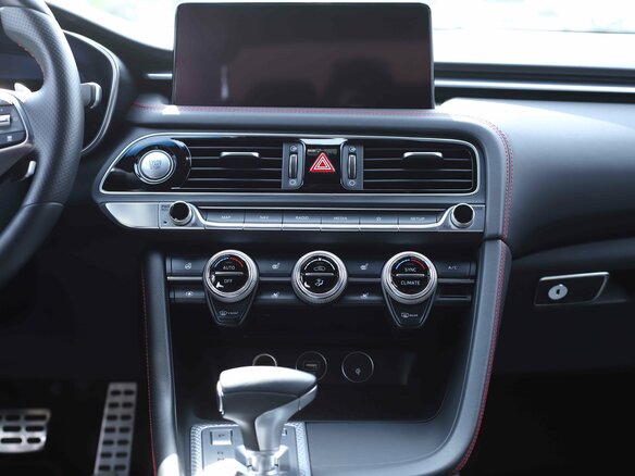 2021 Genesis G70 I Рестайлинг, белый, 3640000 рублей - вид 15