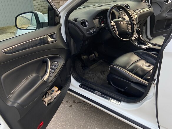 2012 Ford Mondeo IV Рестайлинг, белый, 1050000 рублей - вид 16