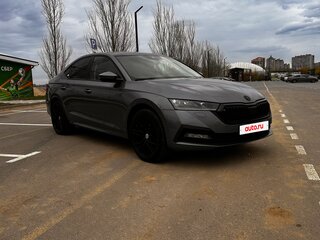 2021 Skoda Octavia IV (A8), серый, 2500000 рублей, вид 4