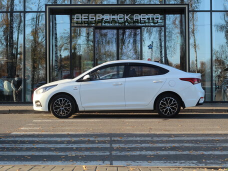 2019 Hyundai Solaris II, белый, 1480000 рублей, вид 2