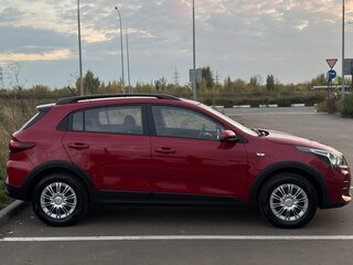 2020 Kia Rio X IV Рестайлинг, красный, 1410000 рублей, вид 4