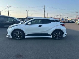 2022 Toyota C-HR I Рестайлинг, белый, 1627000 рублей, вид 4