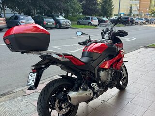 2017 BMW S 1000 XR, красный, 1050000 рублей, вид 3