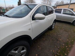 2013 Nissan Qashqai I Рестайлинг, белый, 999990 рублей, вид 5