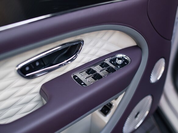 2026 Bentley Bentayga I Рестайлинг, серый, 45900000 рублей - вид 21