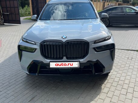 2024 BMW X7 40i I (G07) Рестайлинг, серебристый, 13790000 рублей, вид 1
