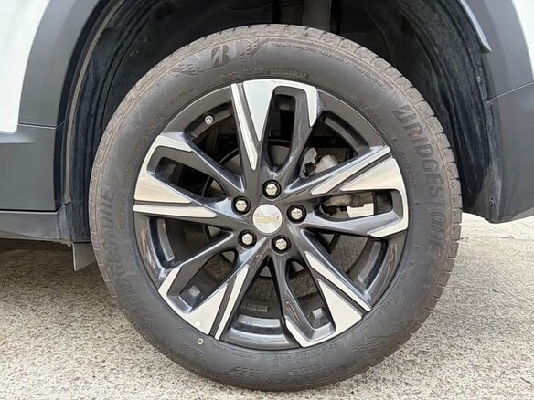 2023 Chevrolet Tracker IV, белый, 1150999 рублей - вид 18