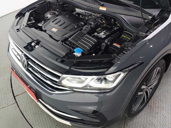 2024 Volkswagen Tiguan II Рестайлинг, серый, 3750000 рублей - вид 8