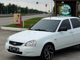 2016 Lada (ВАЗ) Priora I Рестайлинг, белый, 670000 рублей, вид 1