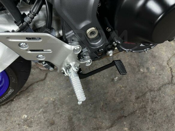 2023 Yamaha MT-09 (FZ-09), серебристый, 1150000 рублей - вид 27