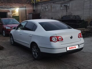 2010 Volkswagen Passat B6, белый, 529000 рублей, вид 2