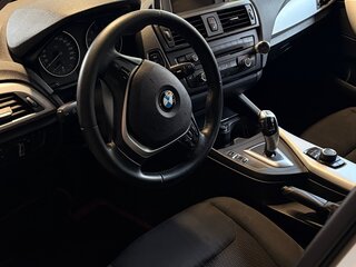 2013 BMW 1 серии 116i II (F20/F21), белый, 1200000 рублей, вид 5