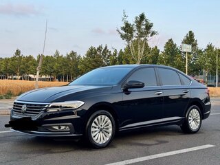 2022 Volkswagen Lavida III, чёрный, 1480000 рублей, вид 1
