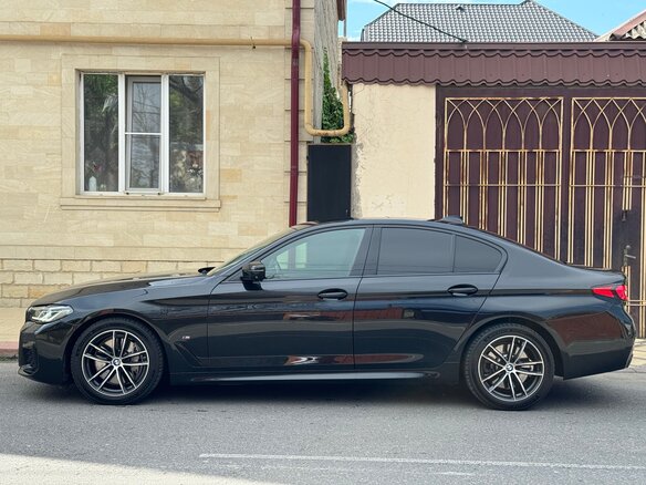 2022 BMW 5 серии 530d VII (G30/G31/G38) Рестайлинг, чёрный, 6500000 рублей - вид 5