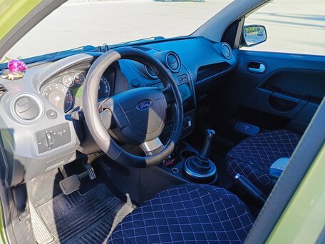 2007 Ford Fiesta Mk5, зелёный, 380000 рублей, вид 3